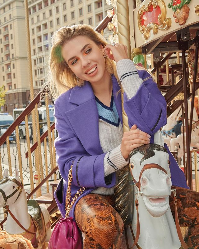 Портфолио визажиста Марии Гореловой. Макияж публикации в журнале Elle girl.