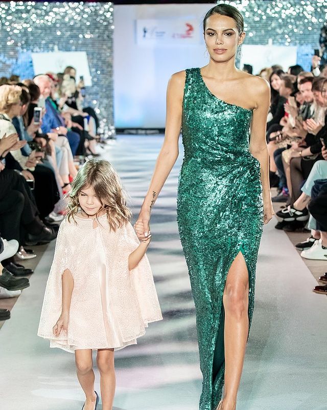 Портфолио визажиста Марии Гореловой. Макияж для модного показа