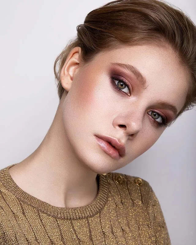 Портфолио визажиста Марии Гореловой. Макияж для инстаграм контента MAC Cosmetics.