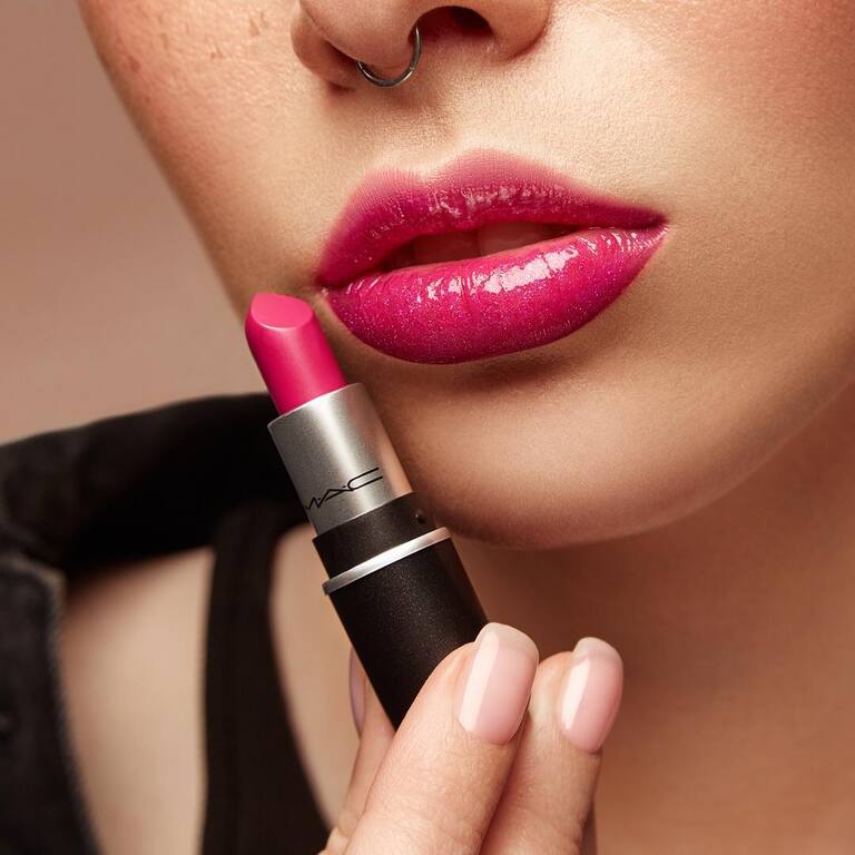 Портфолио визажиста Марии Гореловой. Макияж для инстаграм контента MAC Cosmetics.