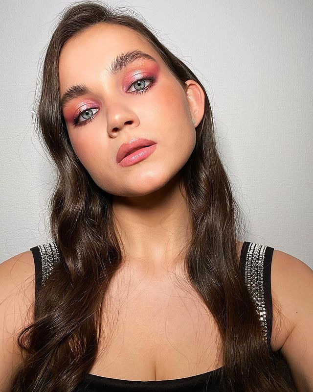 מאפרת תיק עבודות מריה גורלוב