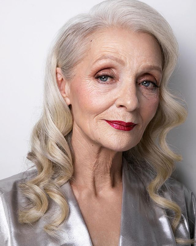 מאפרת תיק עבודות מריה גורלוב