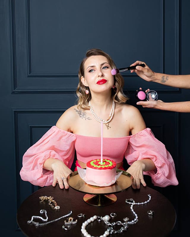 Макияж на съёмку контента для блогера.