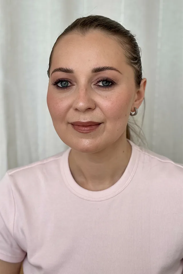 Урок по макияжу для себя в Хайфе. Визажист Мария Горелова.